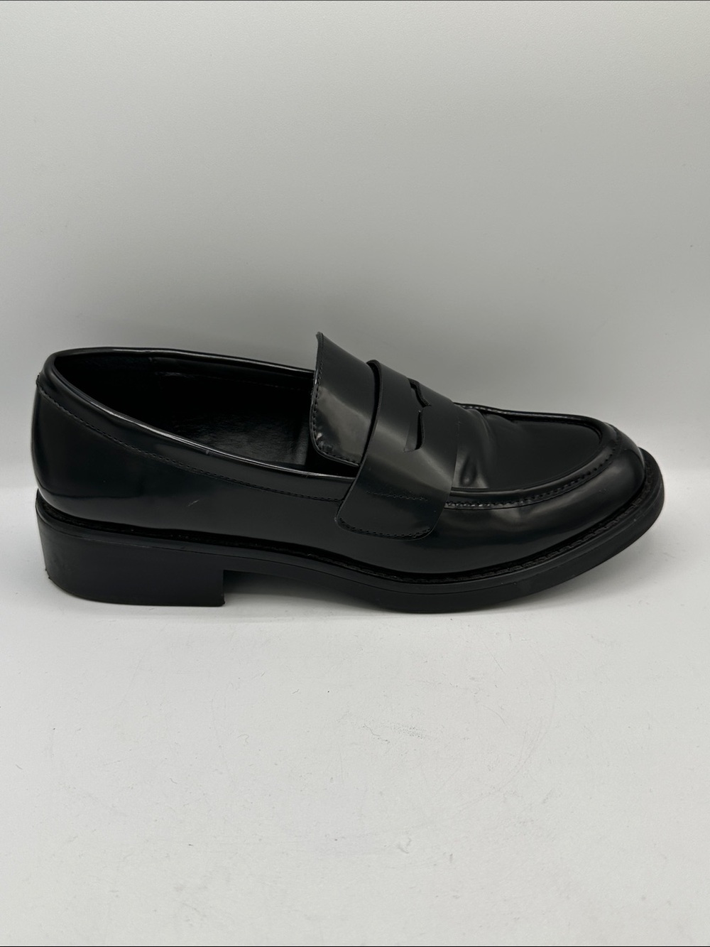 Madden Girl black Cecilly penny loafers, size 7M - Picture 4 of 9